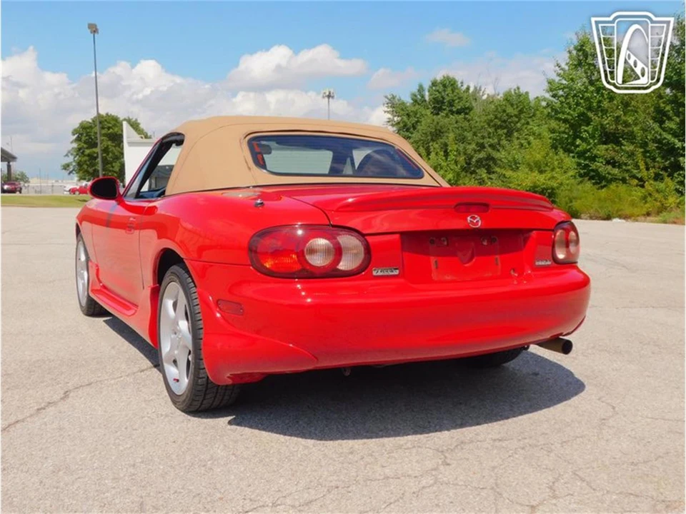 2002 Mazda NB MX-5 Miata - Image 18 of 31