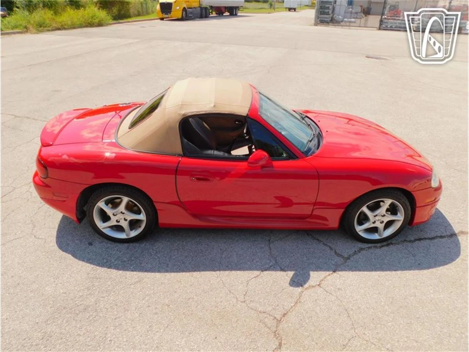 2002 Mazda NB MX-5 Miata - Image 29 of 31
