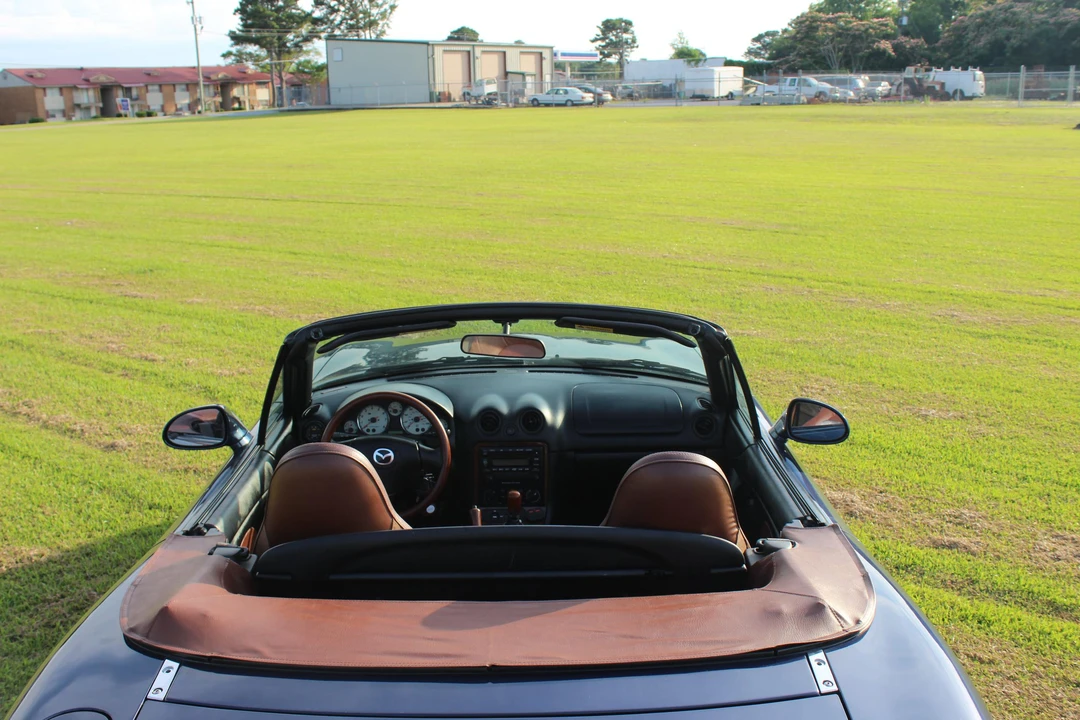 2002 Mazda NB MX-5 Miata - Image 23 of 31