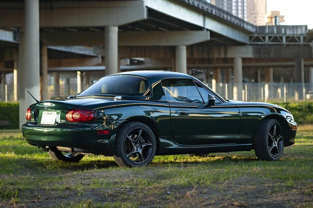 2002 Mazda NB MX-5 Miata - Image 3 of 31