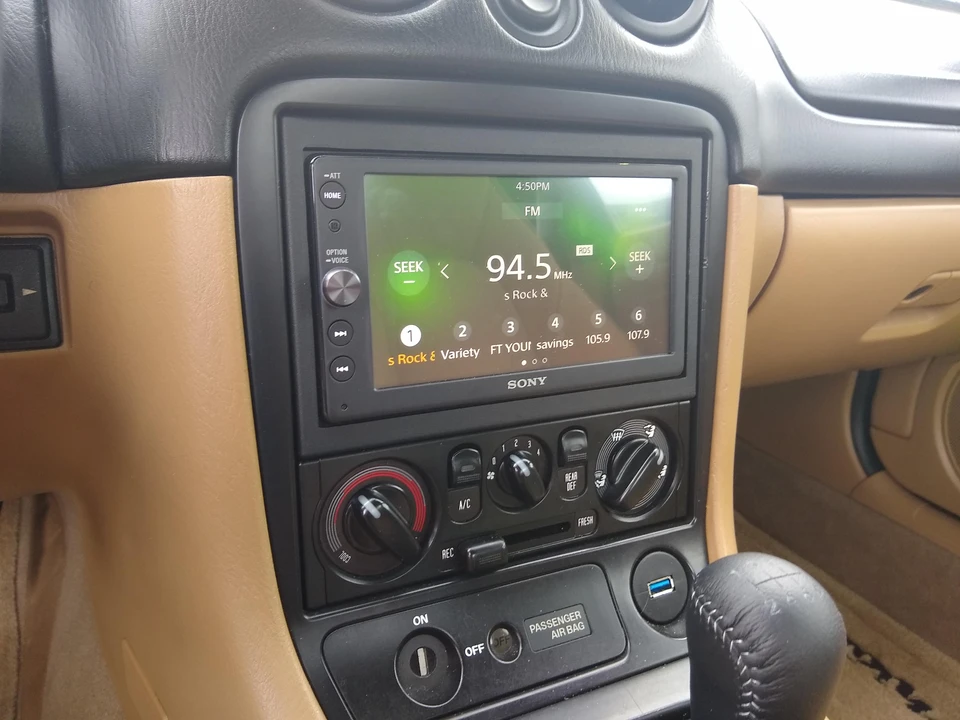 2002 Mazda NB MX-5 Miata - Image 26 of 31