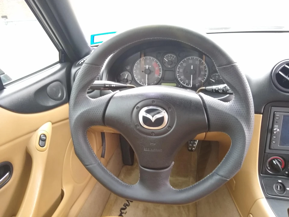 2002 Mazda NB MX-5 Miata - Image 25 of 31