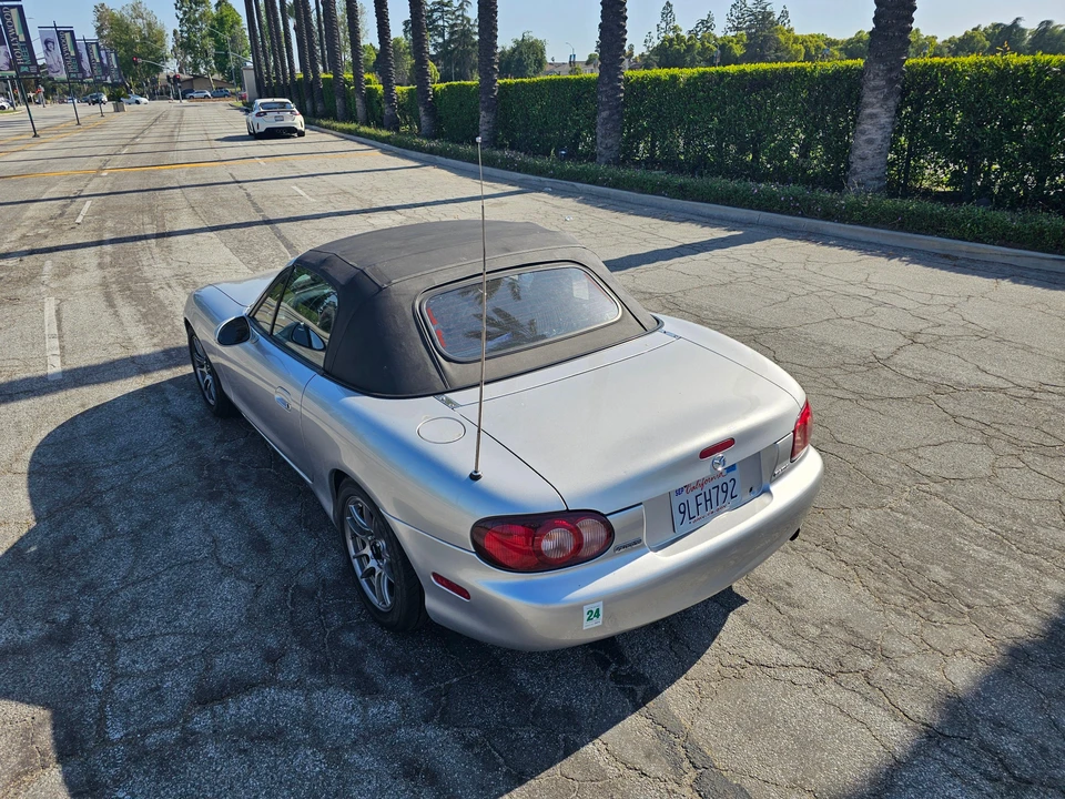 2002 Mazda NB MX-5 Miata - Image 18 of 24