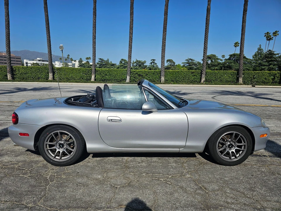 2002 Mazda NB MX-5 Miata - Image 12 of 24