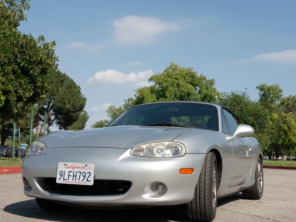 2002 Mazda NB MX-5 Miata - Image 5 of 24