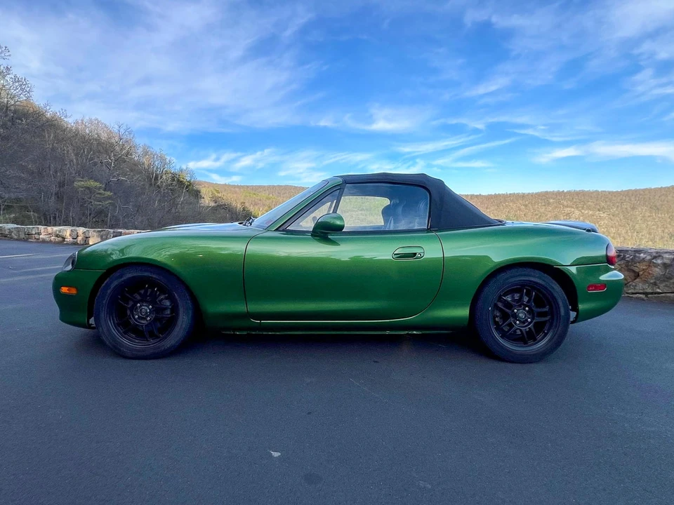 2002 Mazda NB MX-5 Miata - Image 15 of 31