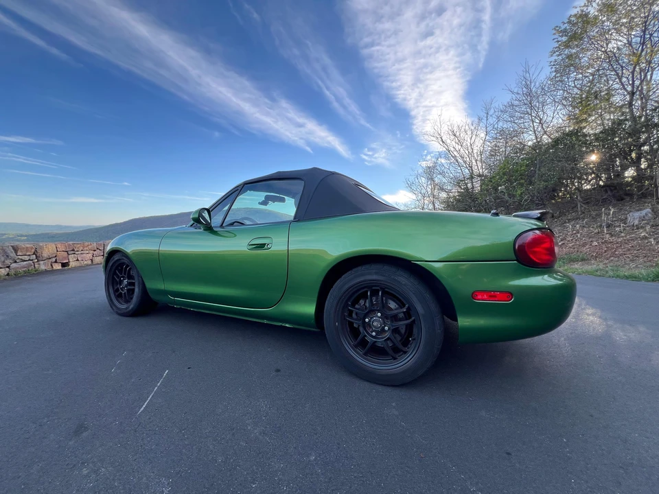 2002 Mazda NB MX-5 Miata - Image 17 of 31