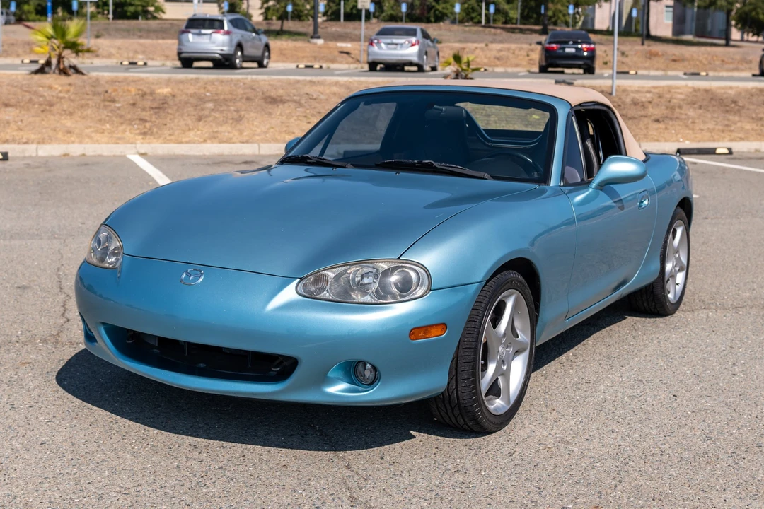2002 Mazda NB MX-5 Miata - Image 2 of 31