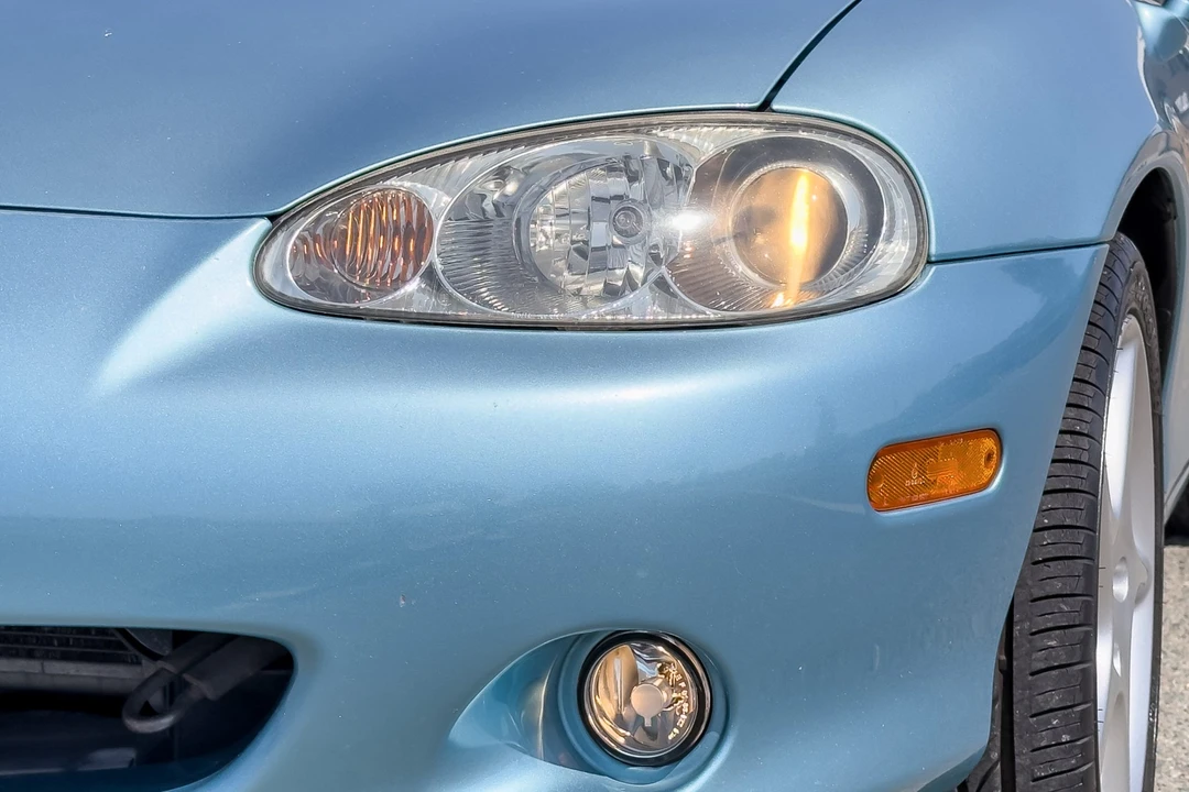 2002 Mazda NB MX-5 Miata - Image 13 of 31