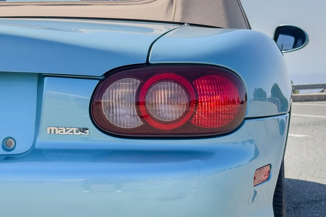 2002 Mazda NB MX-5 Miata - Image 17 of 31