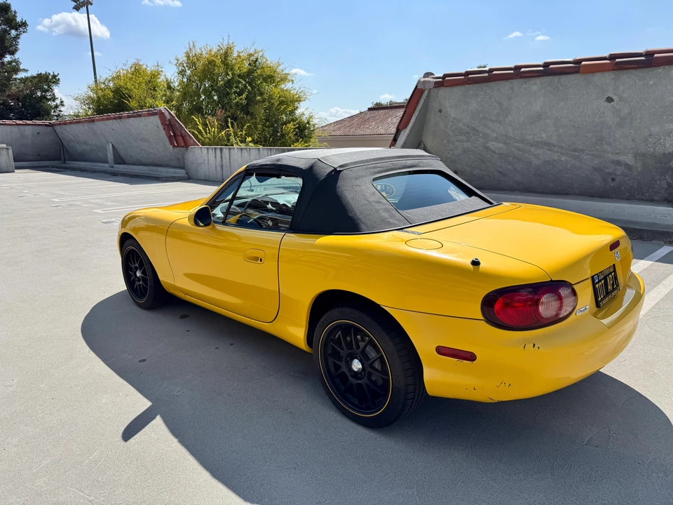 2002 Mazda NB MX-5 Miata - Image 14 of 31