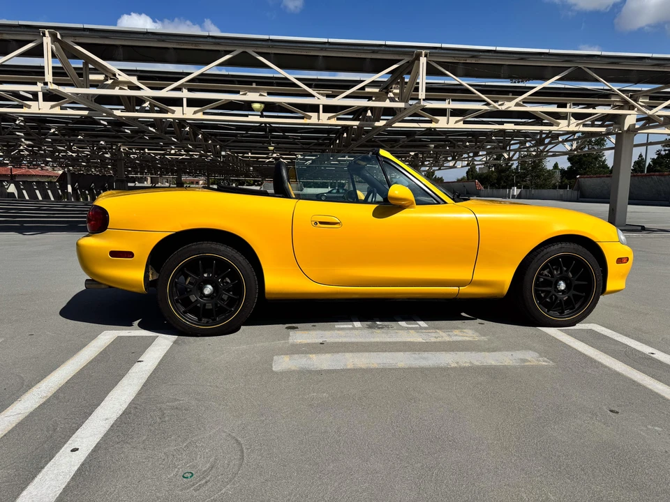 2002 Mazda NB MX-5 Miata - Image 10 of 31