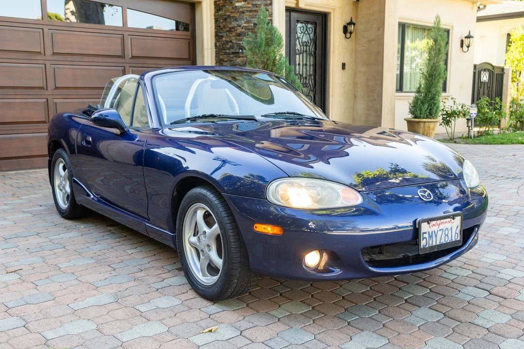 2002 Mazda NB MX-5 Miata - Image 3 of 31