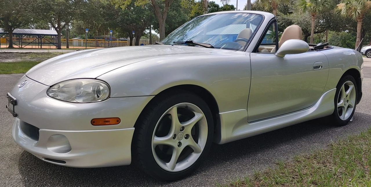 2002 Mazda NB MX-5 Miata - Image 5 of 31