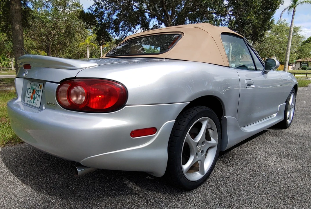 2002 Mazda NB MX-5 Miata - Image 14 of 31