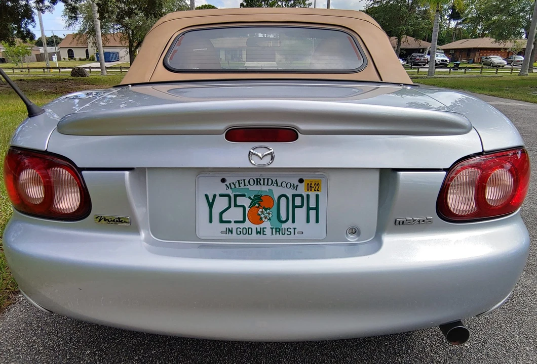 2002 Mazda NB MX-5 Miata - Image 19 of 31