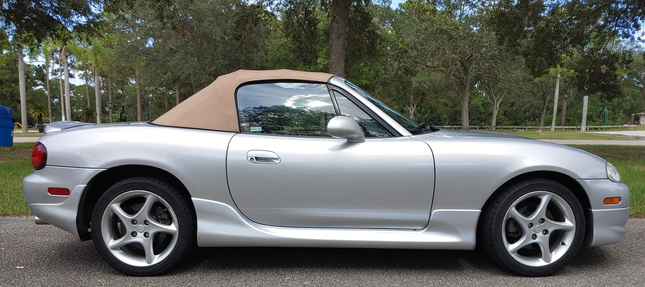 2002 Mazda NB MX-5 Miata - Image 11 of 31