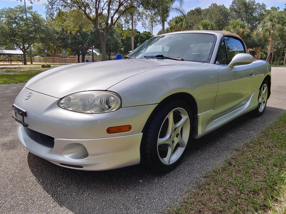 2002 Mazda NB MX-5 Miata - Image 3 of 31
