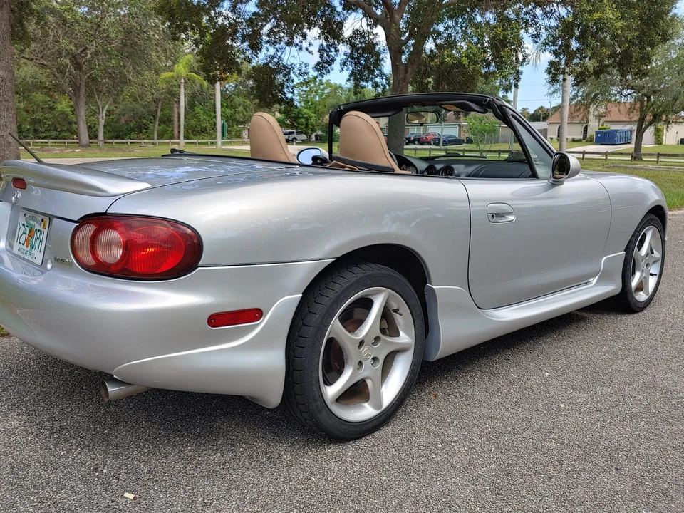 2002 Mazda NB MX-5 Miata - Image 17 of 31