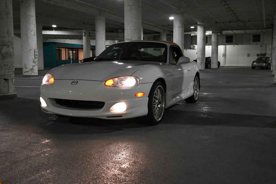 2002 Mazda NB MX-5 Miata - Image 8 of 31