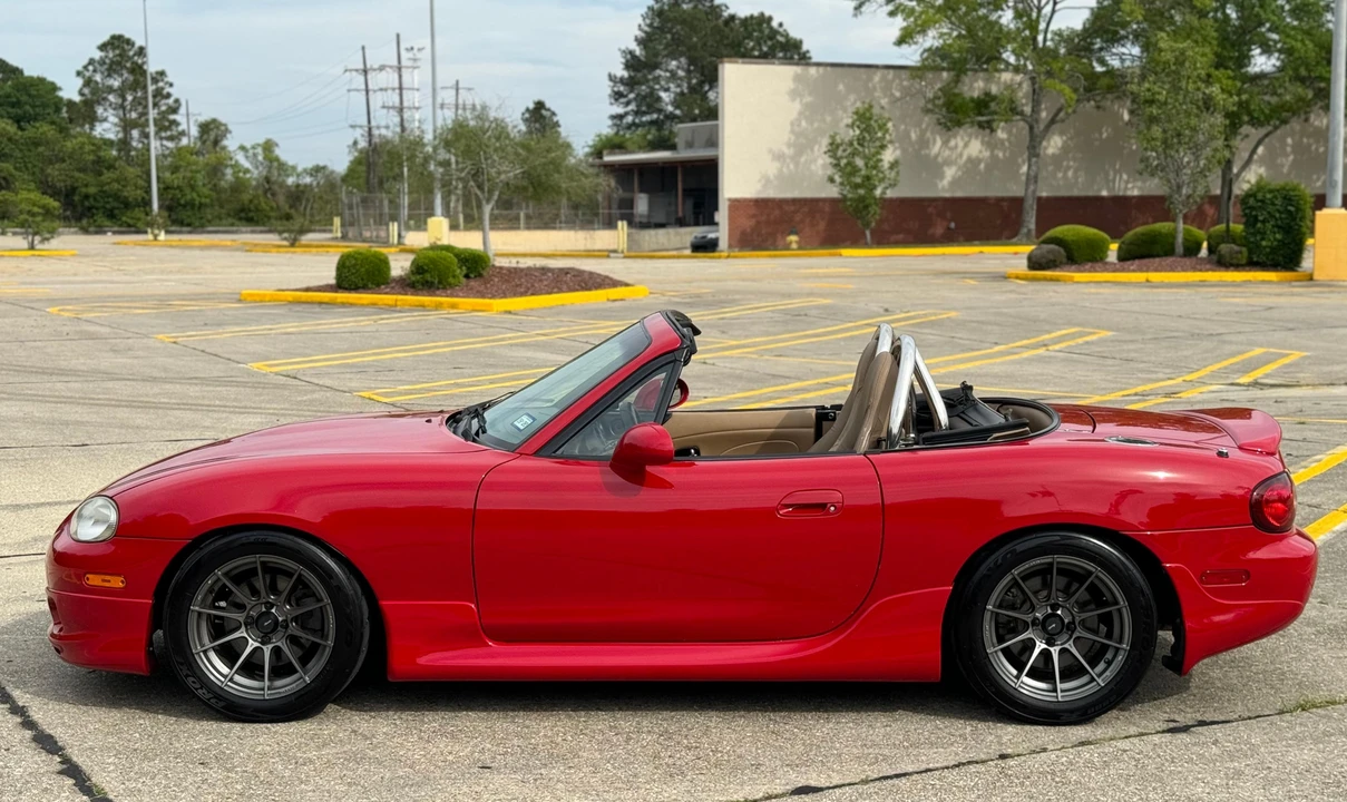 2002 Mazda NB MX-5 Miata - Image 3 of 31
