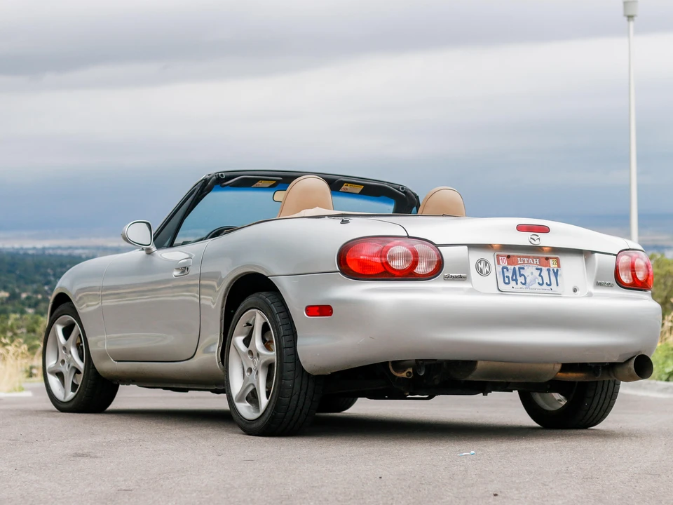 2002 Mazda NB MX-5 Miata - Image 9 of 31