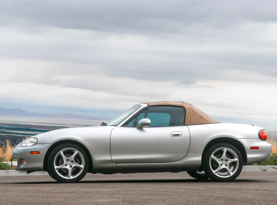 2002 Mazda NB MX-5 Miata - Image 15 of 31