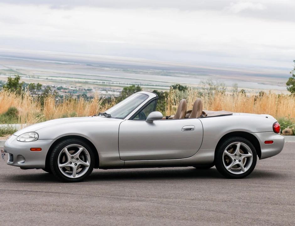 2002 Mazda NB MX-5 Miata - Image 8 of 31