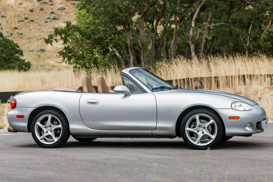 2002 Mazda NB MX-5 Miata - Image 3 of 31