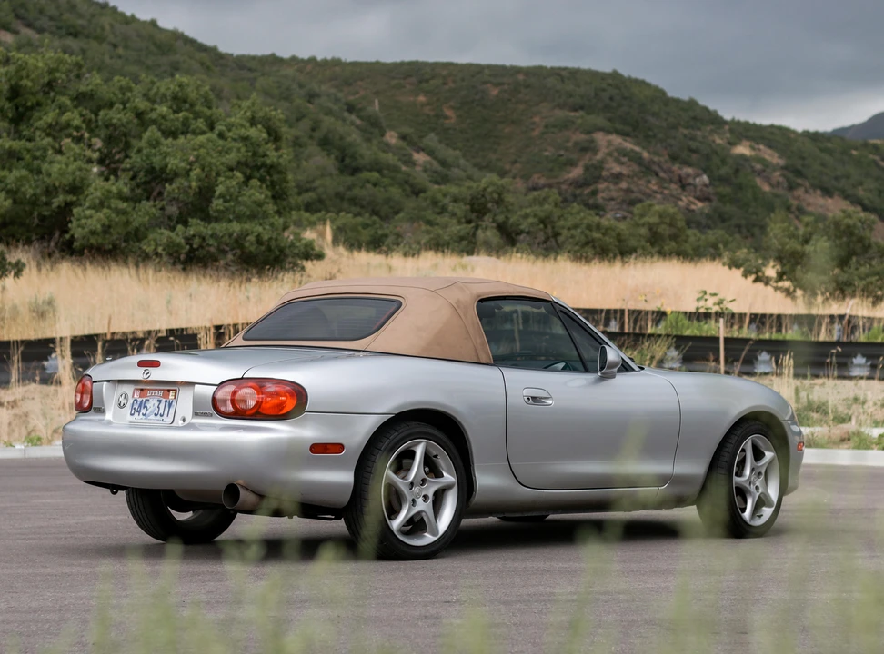 2002 Mazda NB MX-5 Miata - Image 16 of 31