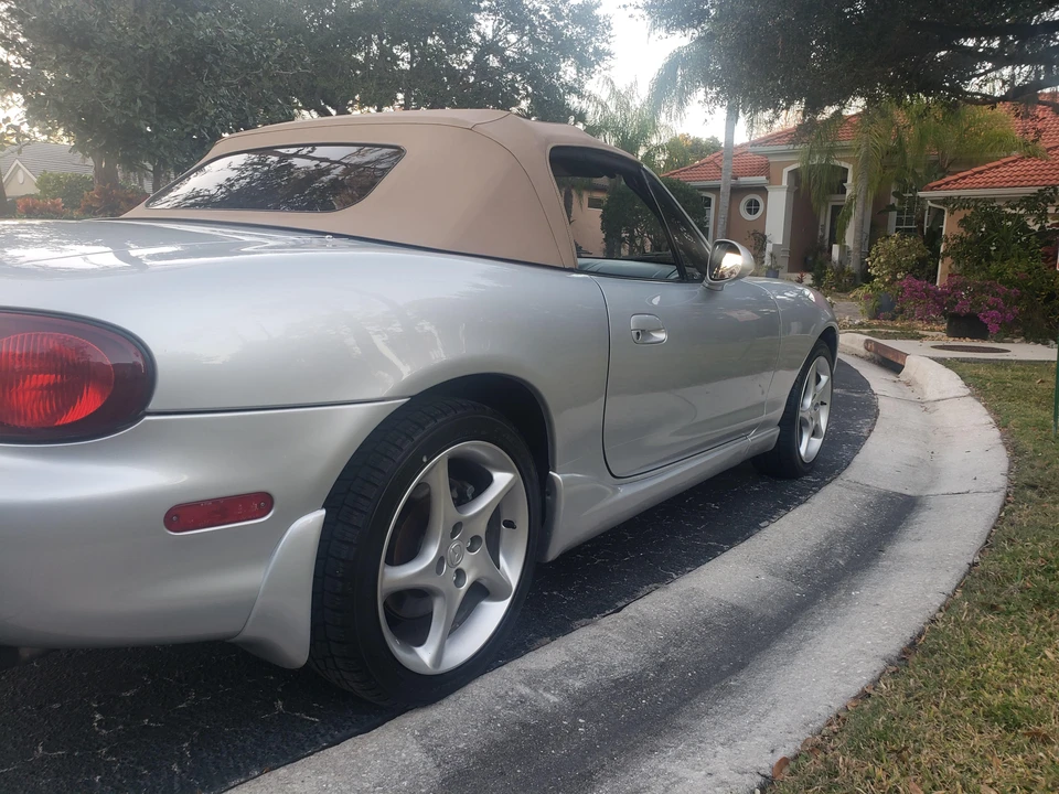 2002 Mazda NB MX-5 Miata - Image 11 of 31