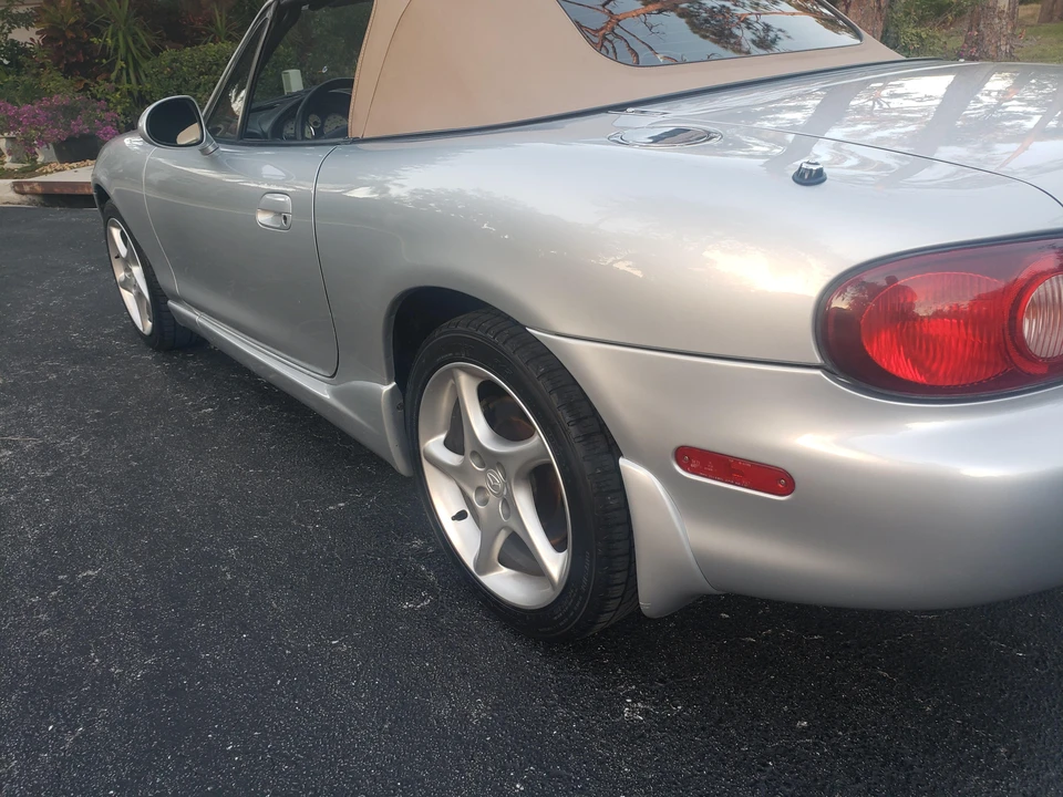 2002 Mazda NB MX-5 Miata - Image 10 of 31