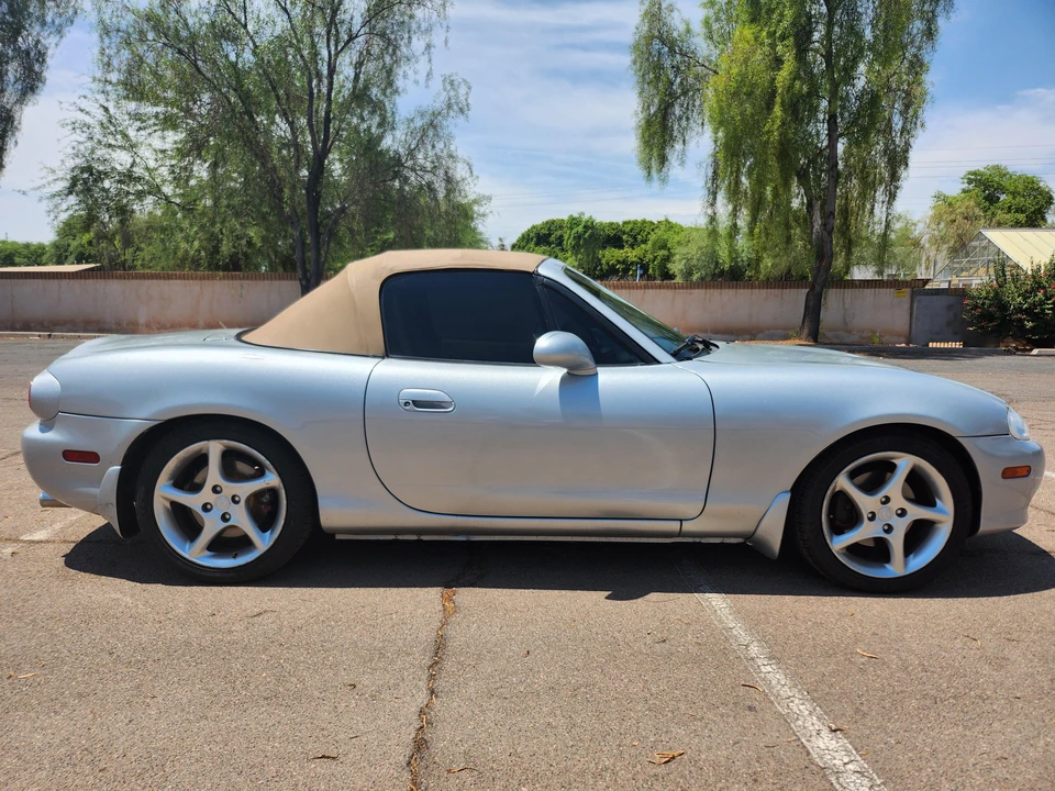 2002 Mazda NB MX-5 Miata - Image 15 of 31