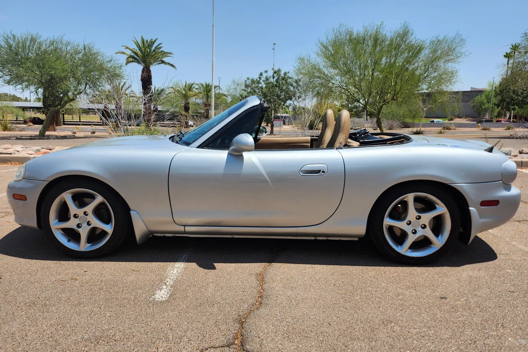 2002 Mazda NB MX-5 Miata - Image 3 of 31