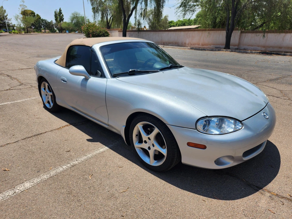 2002 Mazda NB MX-5 Miata - Image 16 of 31
