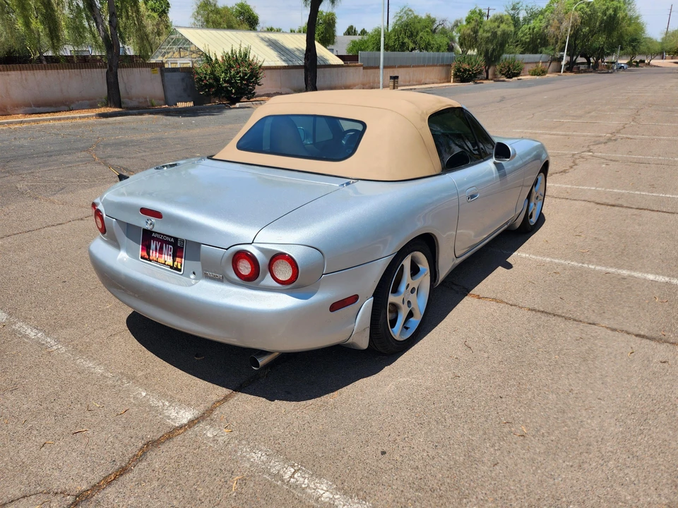 2002 Mazda NB MX-5 Miata - Image 14 of 31