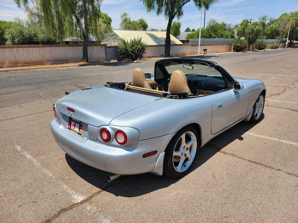 2002 Mazda NB MX-5 Miata - Image 10 of 31