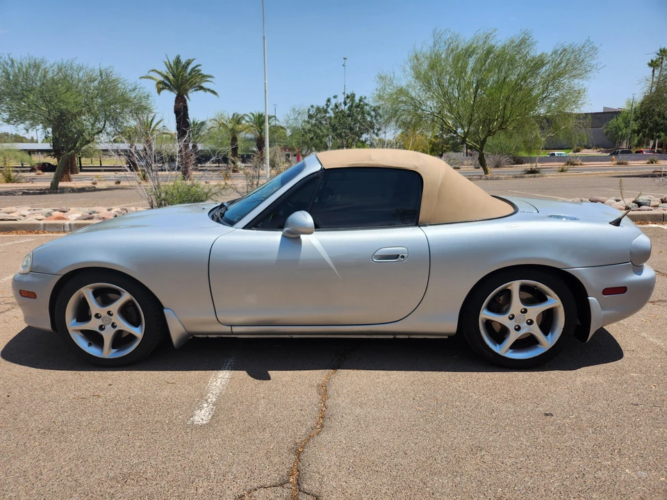 2002 Mazda NB MX-5 Miata - Image 13 of 31
