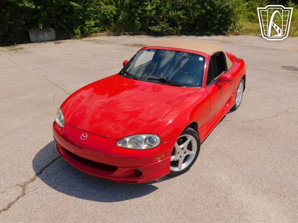 2002 Mazda NB MX-5 Miata - Image 6 of 12