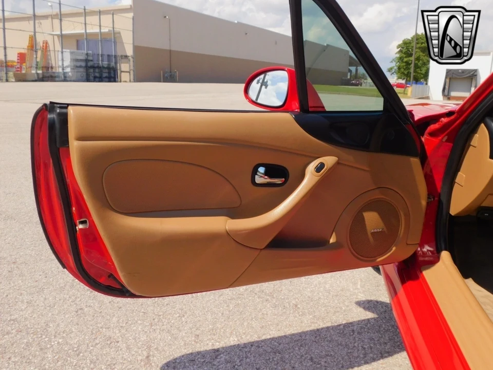 2002 Mazda NB MX-5 Miata - Image 15 of 21
