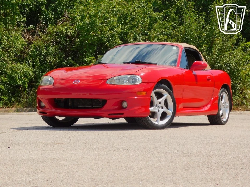 2002 Mazda NB MX-5 Miata - Image 9 of 12