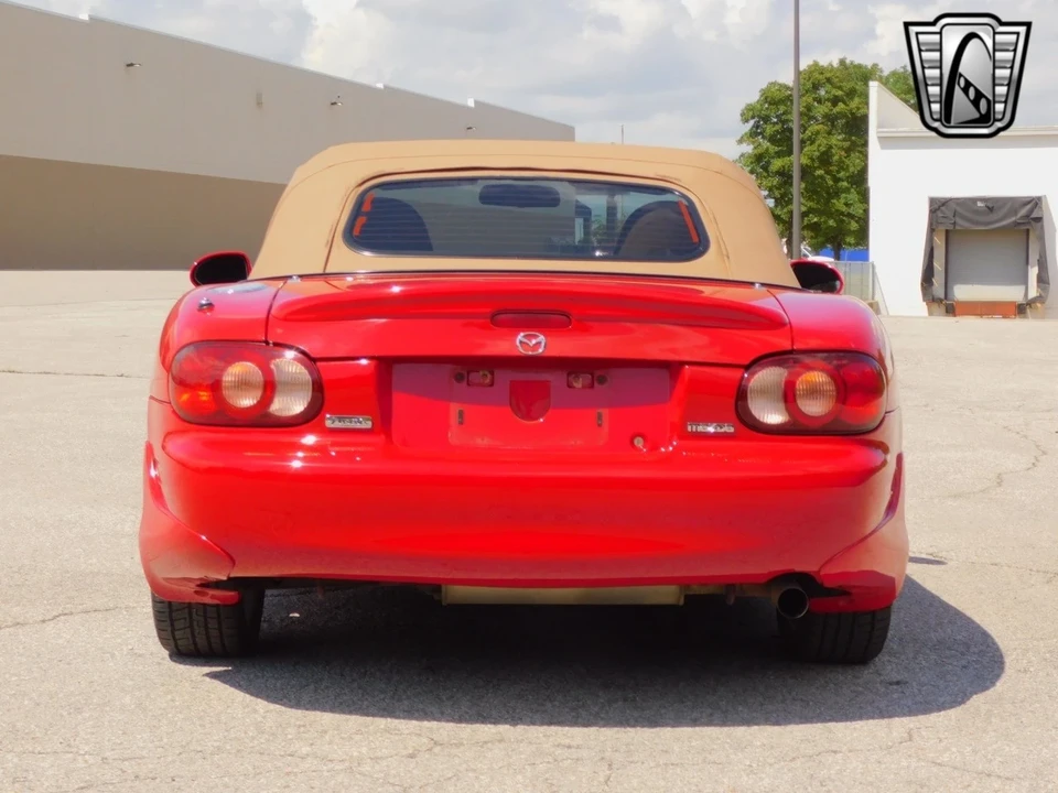 2002 Mazda NB MX-5 Miata - Image 4 of 21