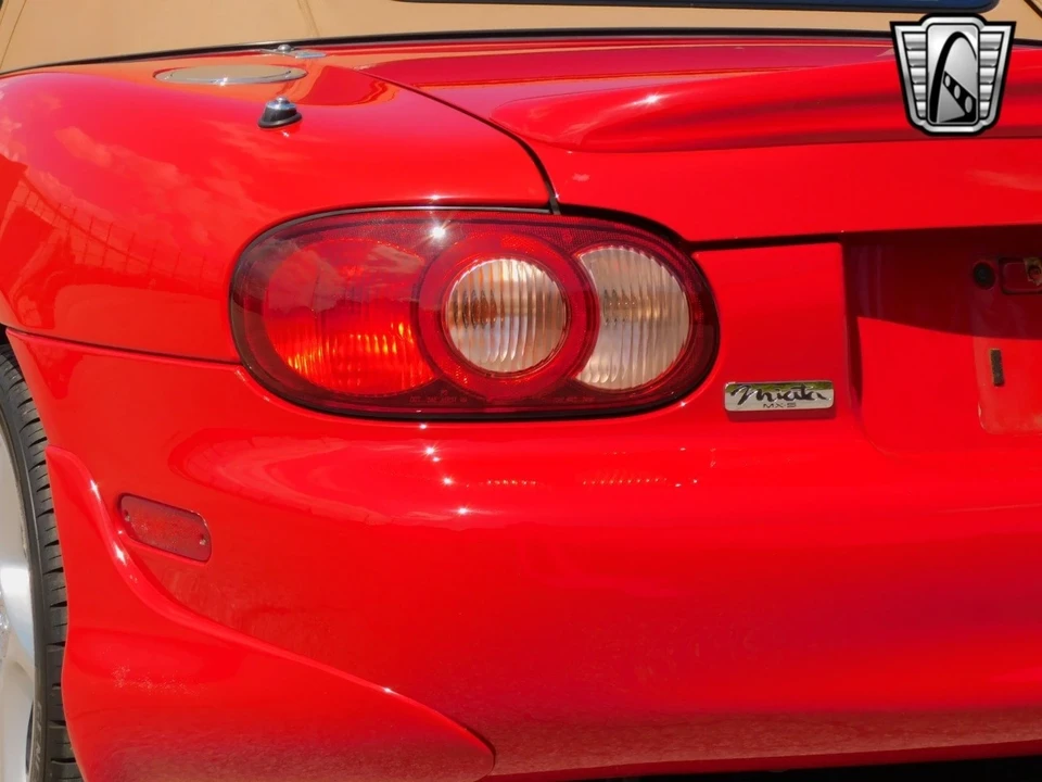 2002 Mazda NB MX-5 Miata - Image 12 of 21