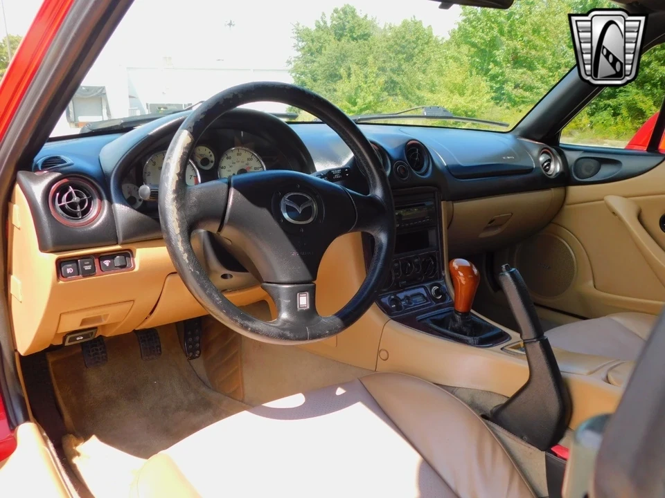 2002 Mazda NB MX-5 Miata - Image 16 of 21