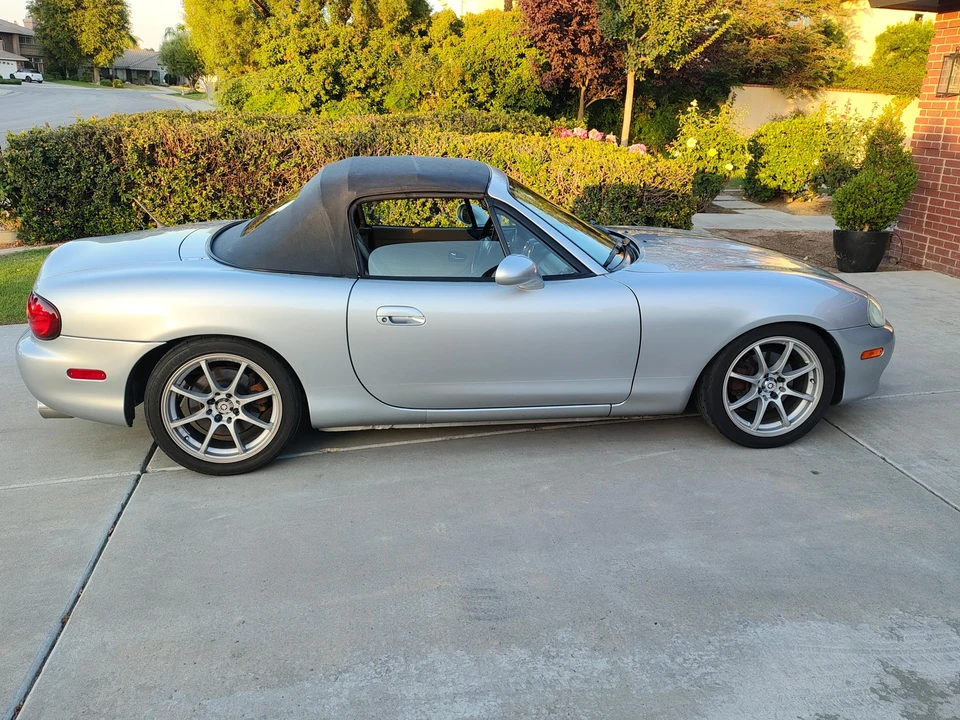 2002 Mazda NB MX-5 Miata - Image 22 of 31