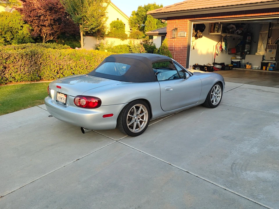 2002 Mazda NB MX-5 Miata - Image 21 of 31