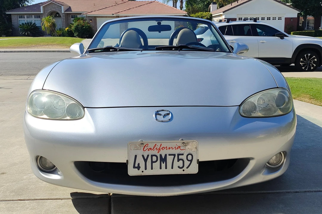 2002 Mazda NB MX-5 Miata - Image 2 of 31
