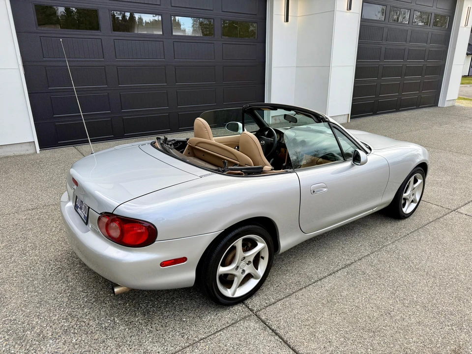 2002 Mazda NB MX-5 Miata - Image 10 of 31