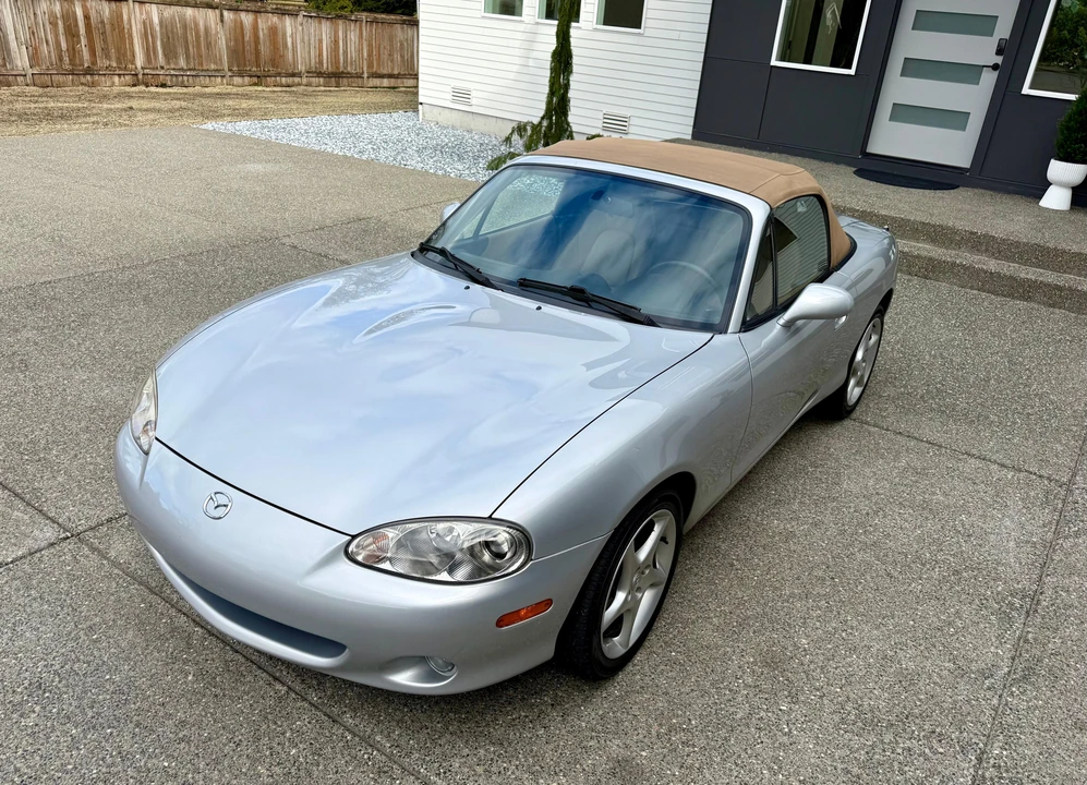 2002 Mazda NB MX-5 Miata - Image 11 of 31