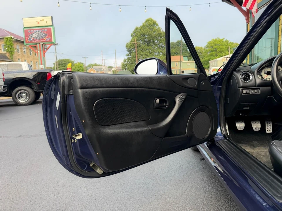 2002 Mazda NB MX-5 Miata - Image 18 of 31